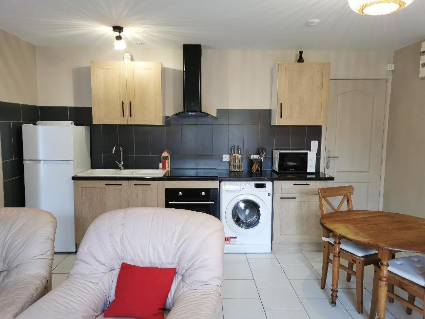 Bienvenue Chez Nous Apartment Ver-sur-Mer Exterior photo
